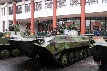 Xe Chiến Đấu Bộ Binh BMP-2