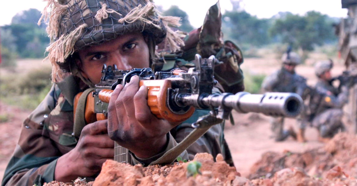 Ấn Độ đặt hàng 73.000 súng trường SiG 716 của Mỹ