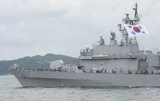 Bốn binh sĩ Hải quân Hàn Quốc bị giam giữ vì bị cáo buộc hành hung đồng nghiệp trong lễ xuất ngũ