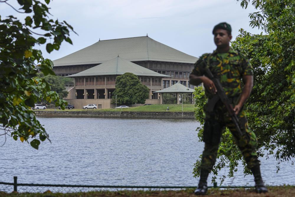 Các nhà lập pháp Sri Lanka tranh luận về dự luật cắt giảm quyền lực tổng thống
