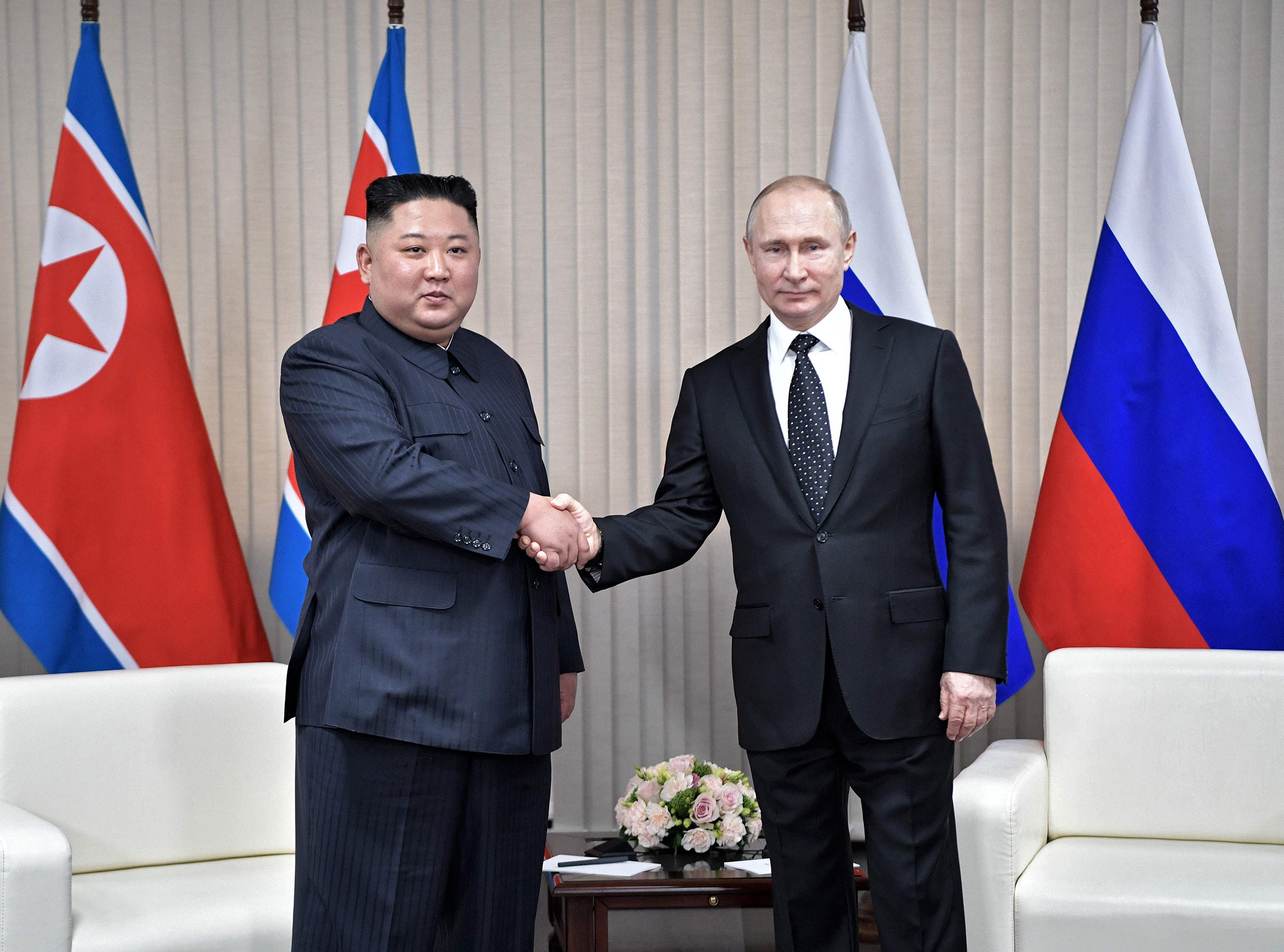 Lãnh đạo Nga-Triều Tiên thiết lập quan hệ chặt chẽ hơn trong bối cảnh bị chia sẻ sự cô lập