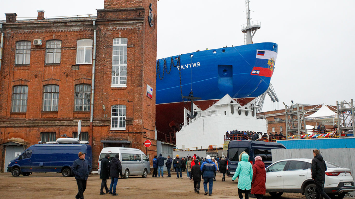 Nga công bố tàu phá băng hạt nhân thúc đẩy sự thống trị ở Bắc Cực