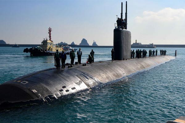 Tàu ngầm hạt nhân của Mỹ tới Busan Hàn QUốc
