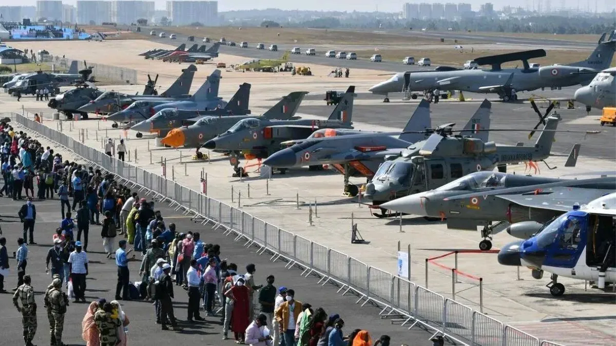 Ấn Độ khai mạc Triển Lãm Hàng Không Lớn Nhất Châu Á Aero India 2023 Flying Display