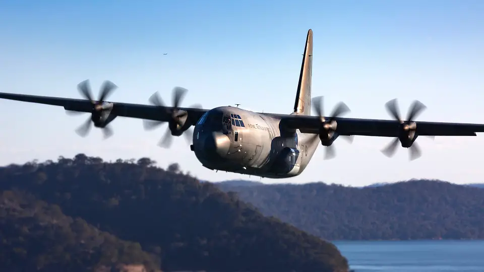 Úc mua 20 máy bay vận tải quân sự C-130J