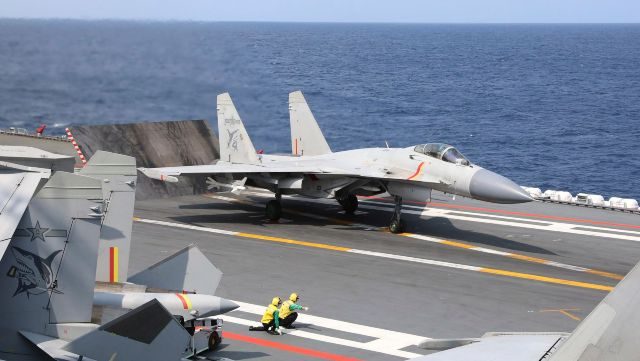 Trung Quốc báo cáo 'Cường độ nhiệm vụ của J-15' từ tàu sân bay Sơn Đông