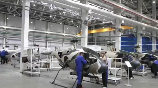 Nga đang chế tạo máy bay không người lái trực thăng, Medvedev giới thiệu địa điểm lắp ráp