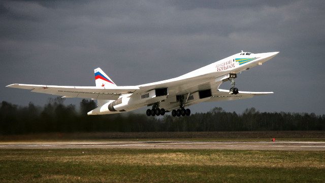 Nga nhận cùng lúc 4 máy bay ném bom Tu-160M/M2 được hiện đại hóa sâu