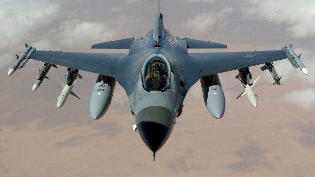 Tiêm kích tàng hình J-31 của Trung Quốc có thể thay thế F-16 cho Pakistan