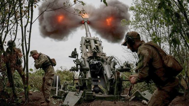 Ukraine tự sửa chữa lựu pháo M777